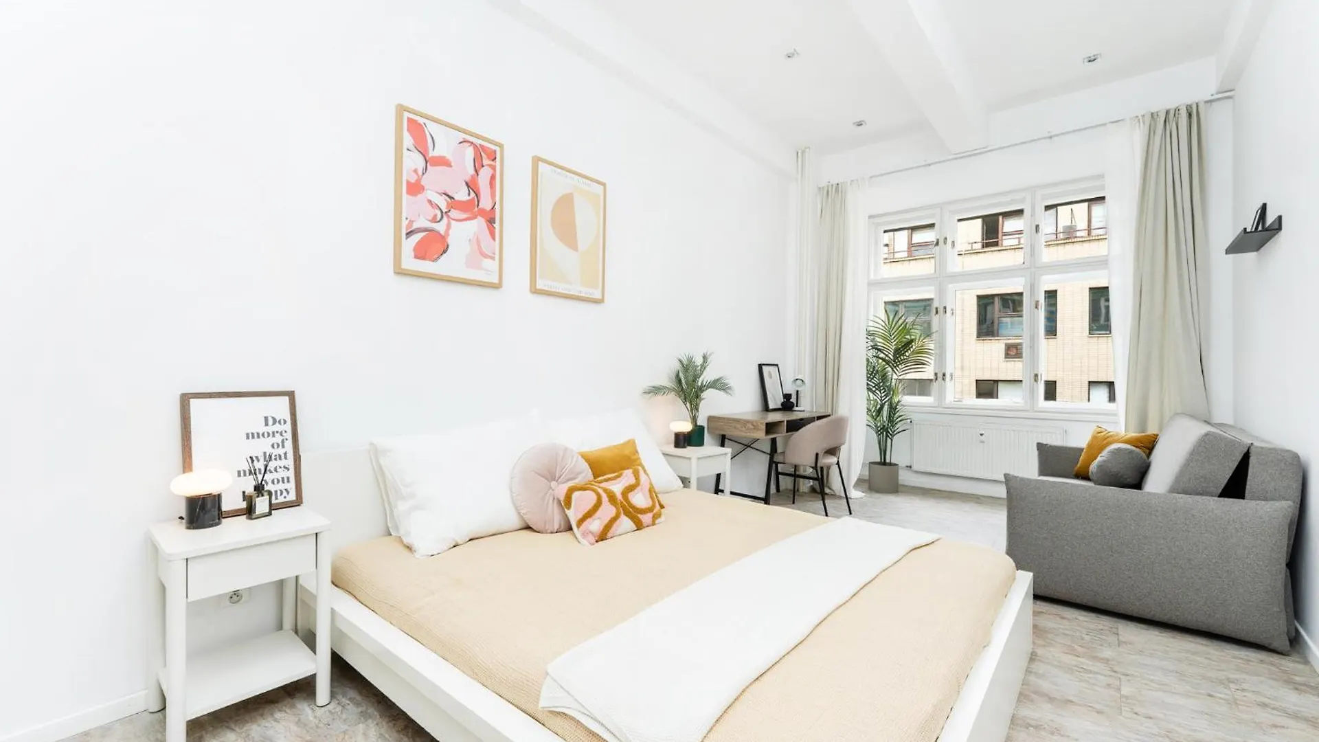 Rentero Central Two Bedroom Apartment In Prague - Two Bathroom - Parking