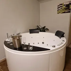 Dobrovskeho Apartament
